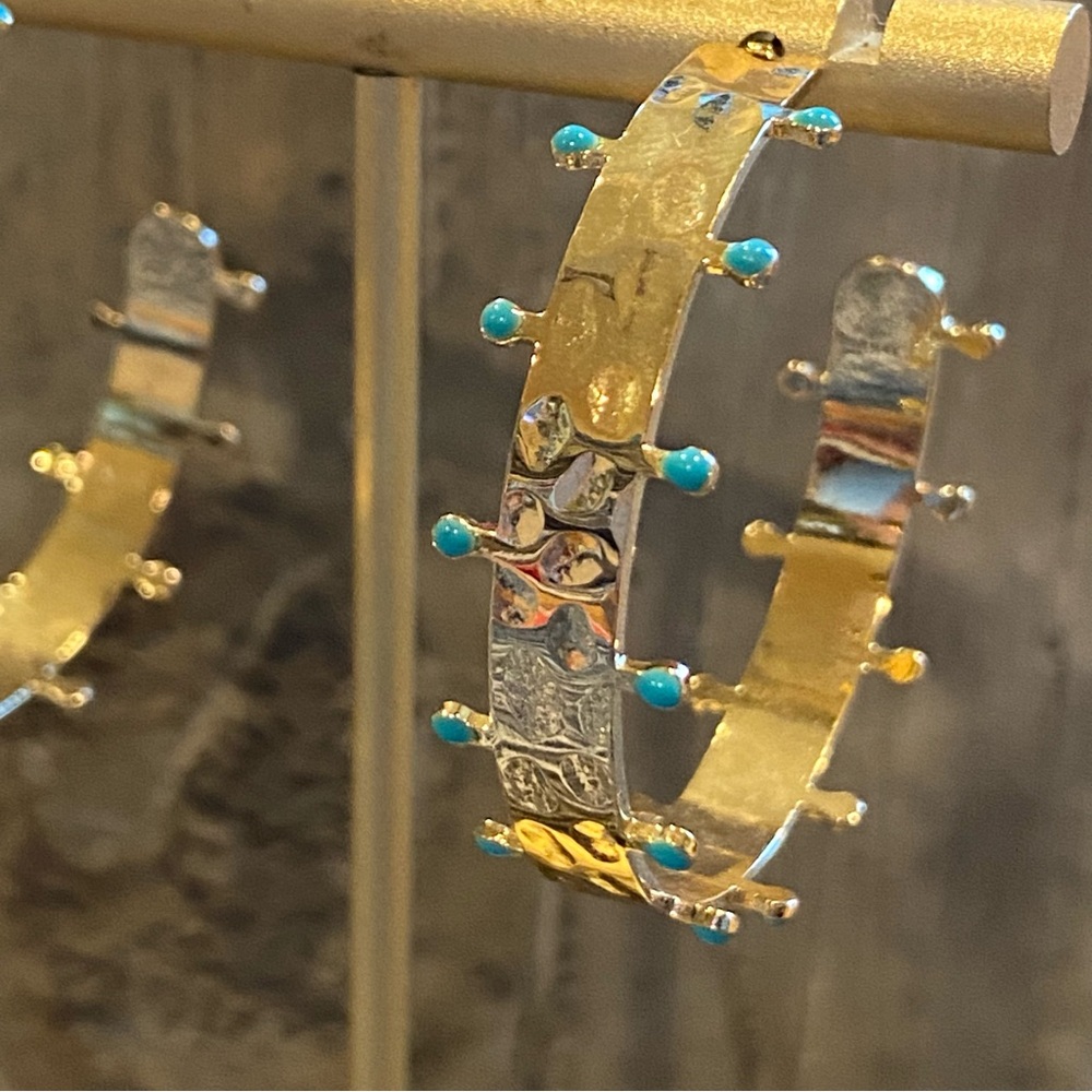 Gold Hammered Hoop Earrings Enamel Dot Detail NWT
